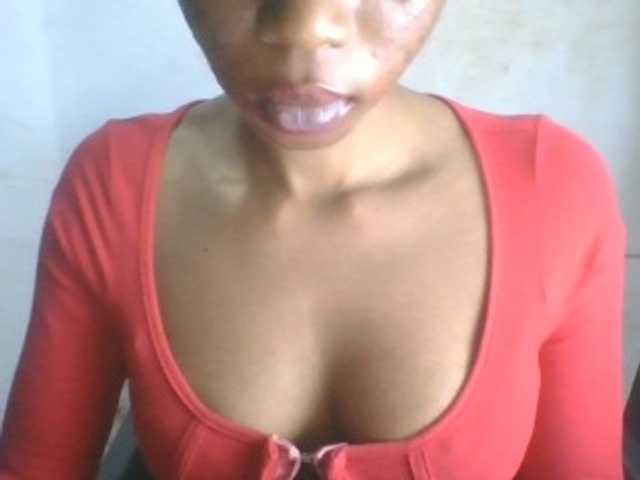 Juicyxpussy live cam on BongaCams