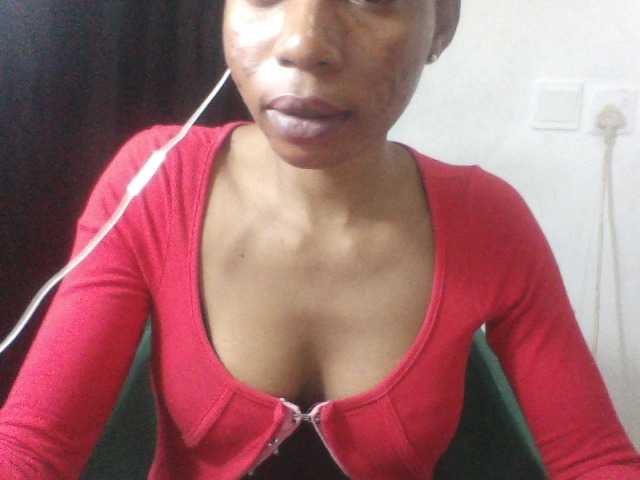 Juicyxpussy live cam on BongaCams
