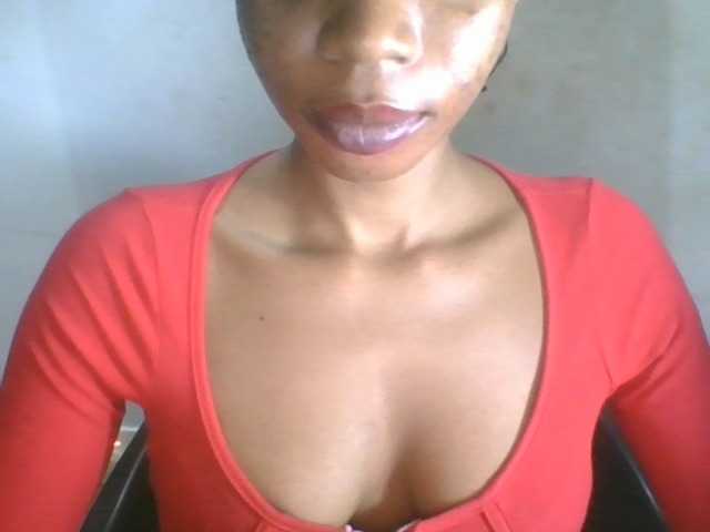 Juicyxpussy live cam on BongaCams