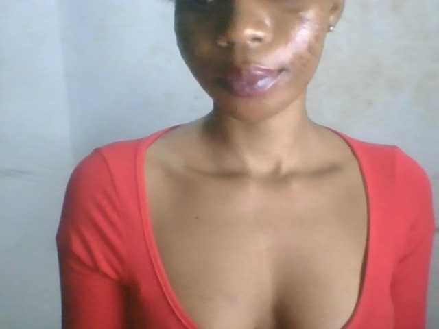 Juicyxpussy live cam on BongaCams