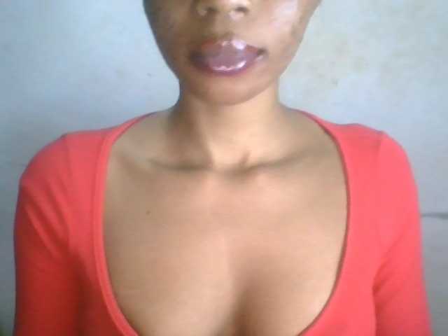Juicyxpussy live cam on BongaCams