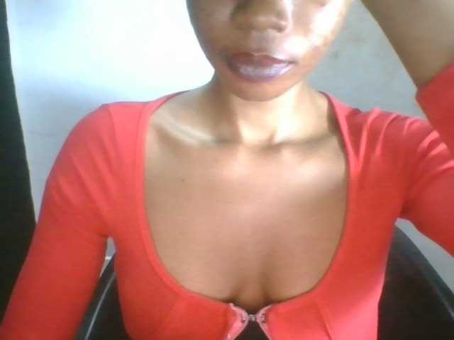Juicyxpussy live cam on BongaCams