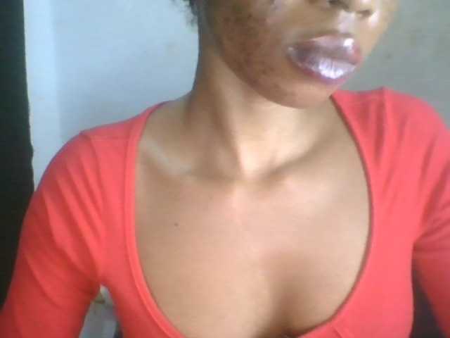 Juicyxpussy live cam on BongaCams