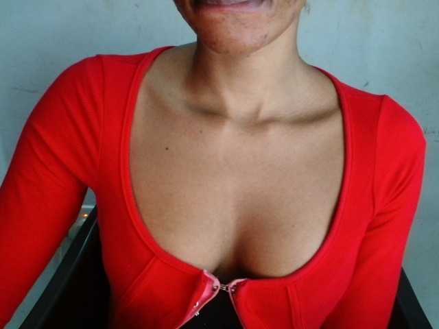 Juicyxpussy live cam on BongaCams