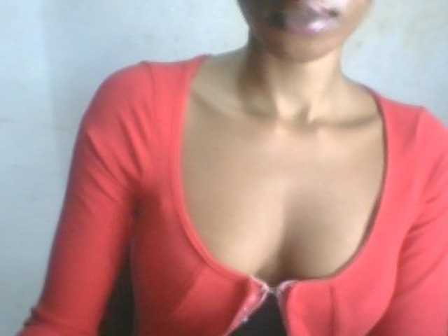 Juicyxpussy live cam on BongaCams
