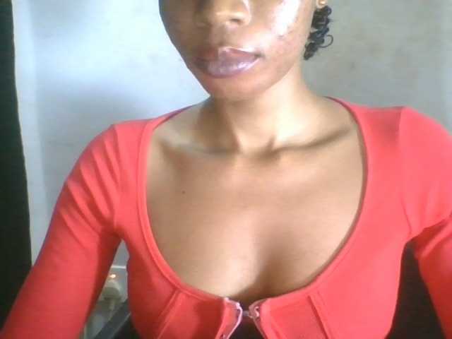 Juicyxpussy live cam on BongaCams