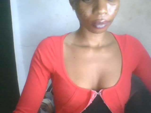 Juicyxpussy live cam on BongaCams