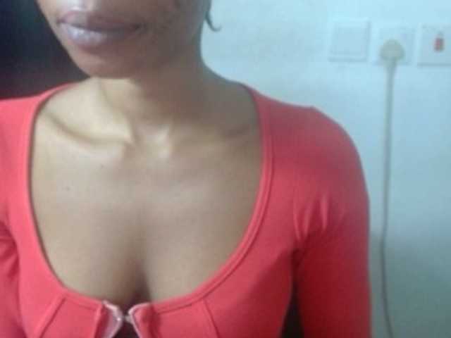 Juicyxpussy live cam on BongaCams