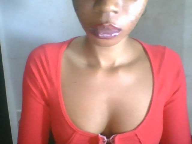 Juicyxpussy live cam on BongaCams