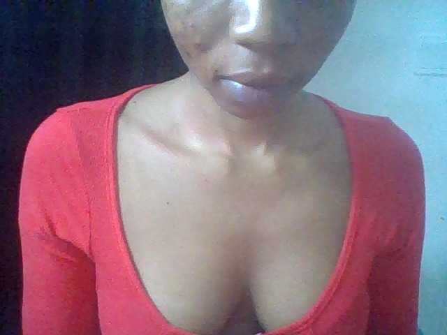 Juicyxpussy live cam on BongaCams