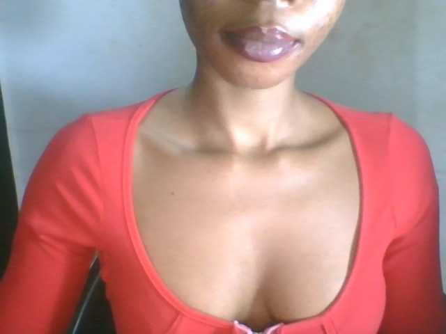 Juicyxpussy live cam on BongaCams