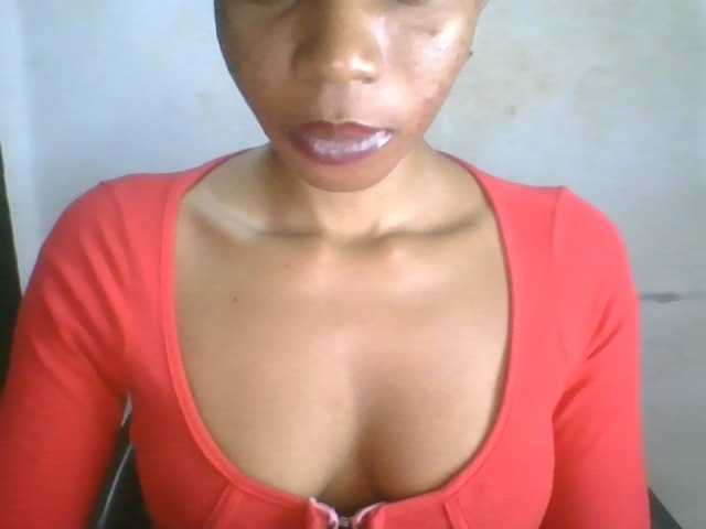 Juicyxpussy live cam on BongaCams
