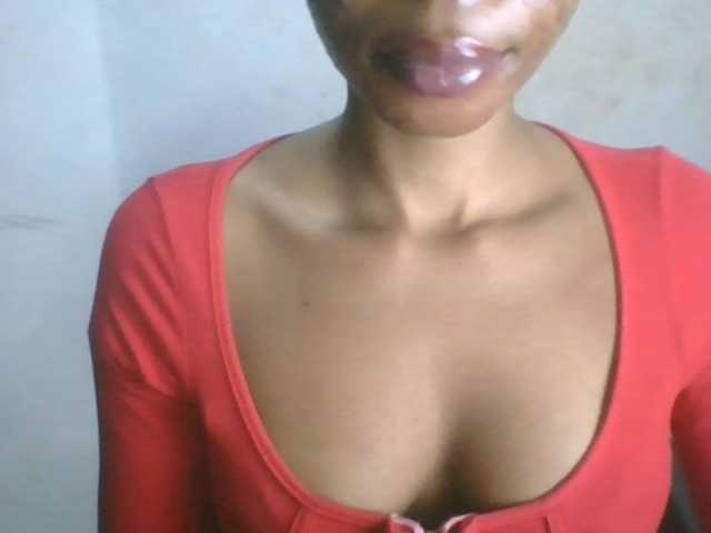 Juicyxpussy live cam on BongaCams