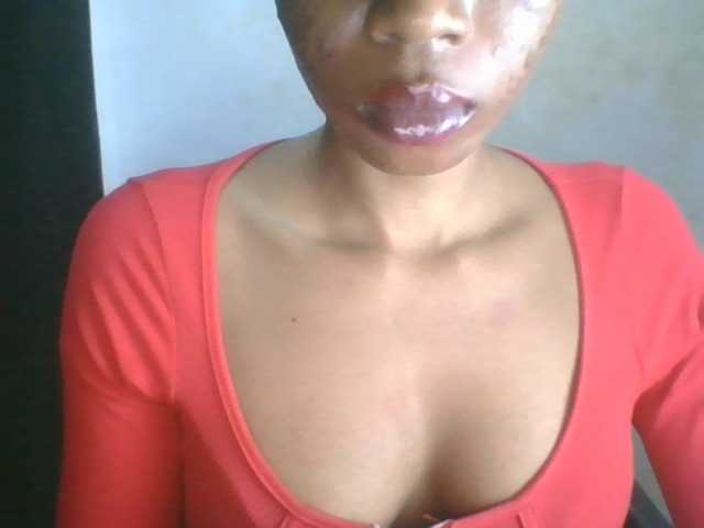 Juicyxpussy live cam on BongaCams