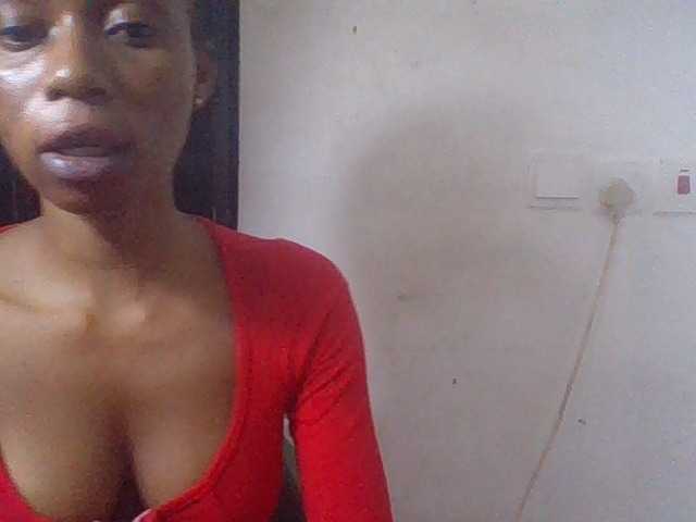 Juicyxpussy live cam on BongaCams