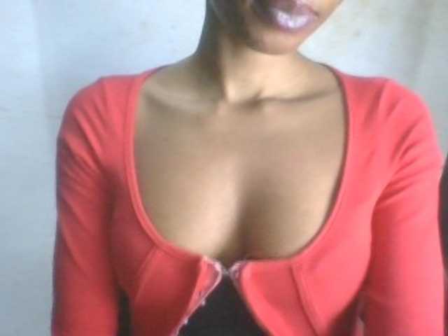 Juicyxpussy live cam on BongaCams