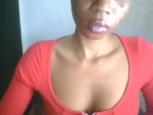 Juicyxpussy live cam on BongaCams