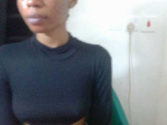 Juicyxpussy live cam on BongaCams