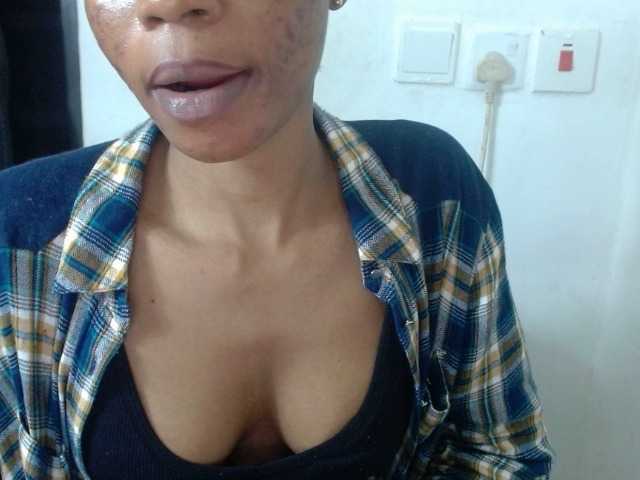 juicyxpussy live sex show