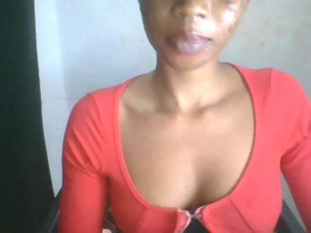 Juicyxpussy live cam on BongaCams
