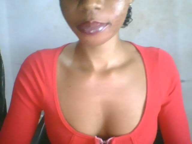 Juicyxpussy live cam on BongaCams
