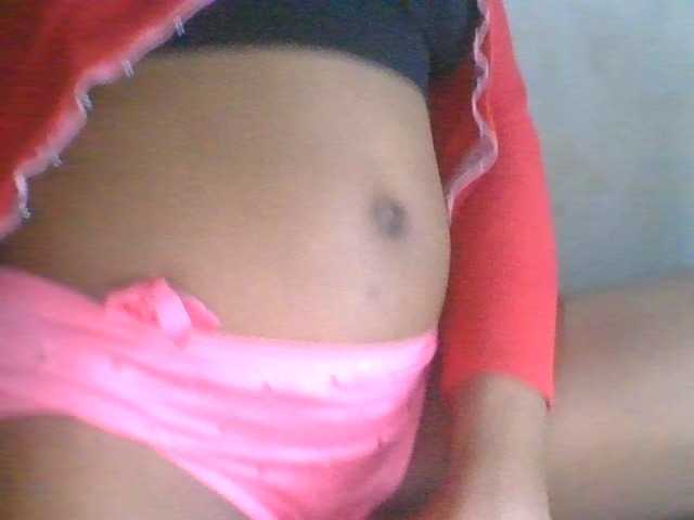 Juicyxpussy live cam on BongaCams
