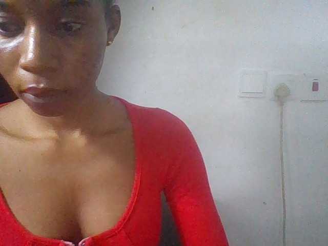 Juicyxpussy live cam on BongaCams