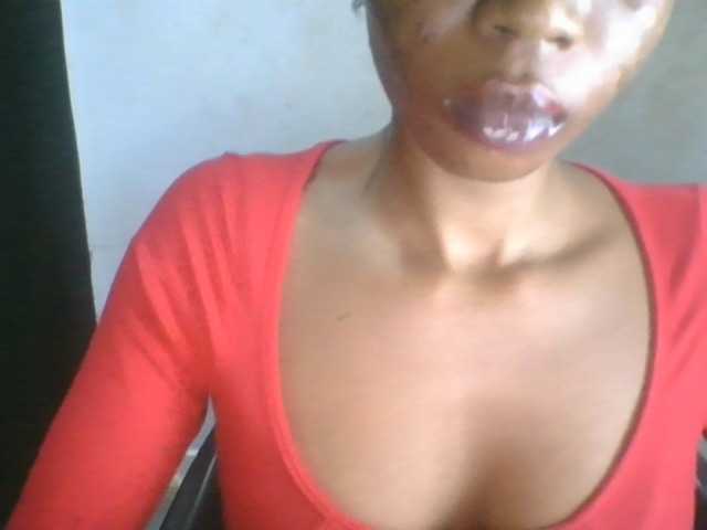 Juicyxpussy live cam on BongaCams