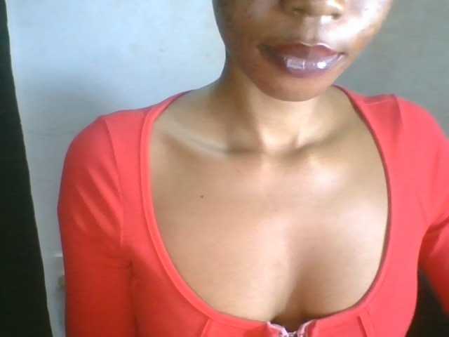 Juicyxpussy live cam on BongaCams