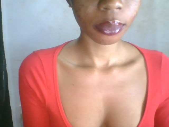 Juicyxpussy live cam on BongaCams