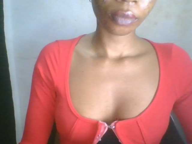 Juicyxpussy live cam on BongaCams