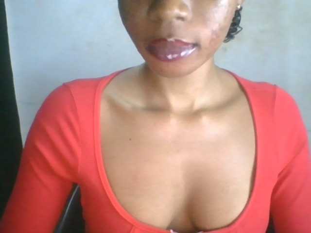 Juicyxpussy live cam on BongaCams