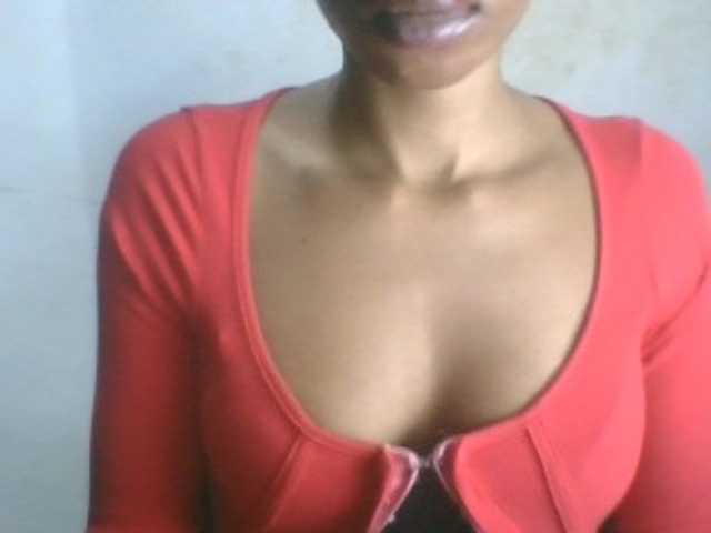 Juicyxpussy live cam on BongaCams