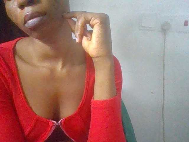 Juicyxpussy live cam on BongaCams