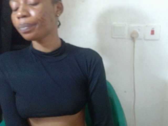 Juicyxpussy live cam on BongaCams