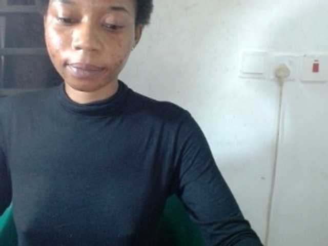 Juicyxpussy live cam on BongaCams
