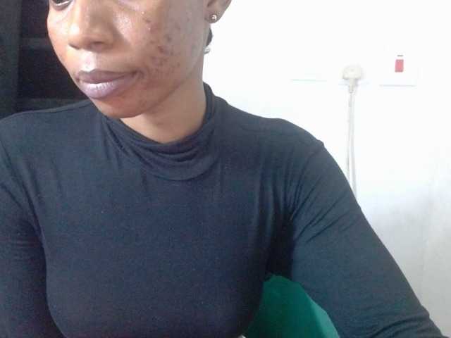 Juicyxpussy live cam on BongaCams