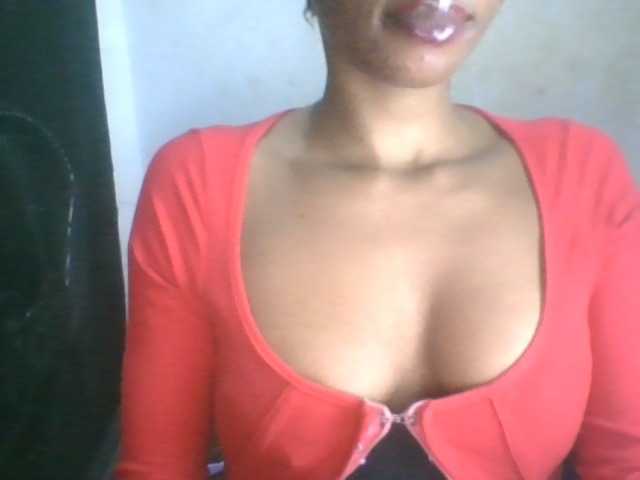 Juicyxpussy live cam on BongaCams