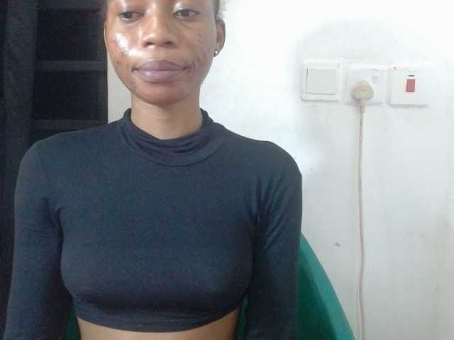 Juicyxpussy live cam on BongaCams