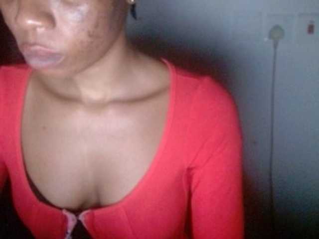 Juicyxpussy live cam on BongaCams