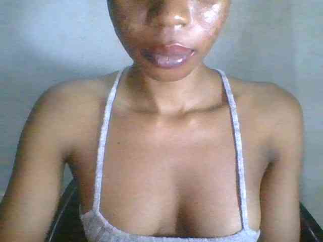 Juicyxpussy webcam