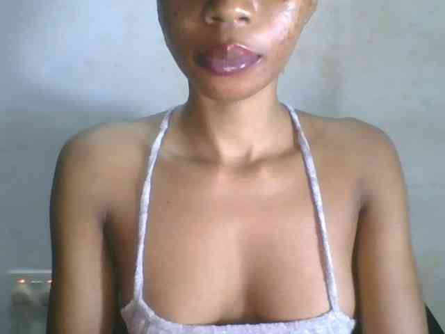 Juicyxpussy webcam