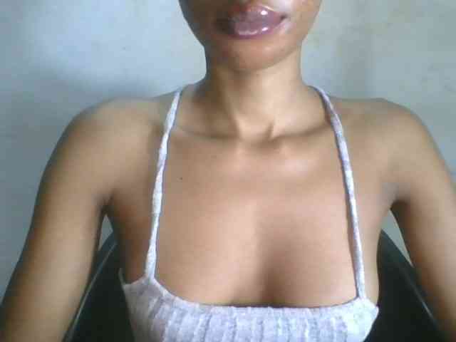 Juicyxpussy webcam
