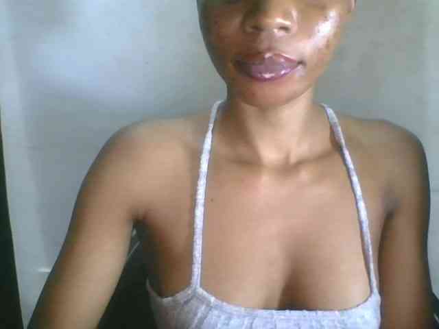 Juicyxpussy webcam