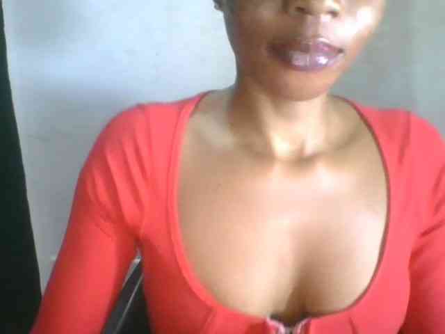 Model: Juicyxpussy