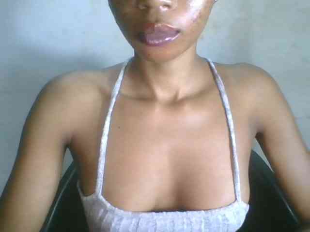 Juicyxpussy webcam