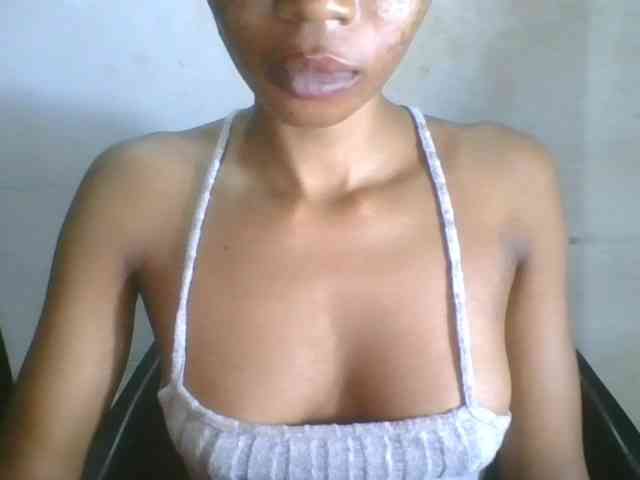 Juicyxpussy webcam