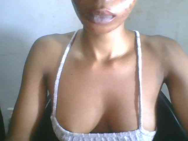 Juicyxpussy webcam