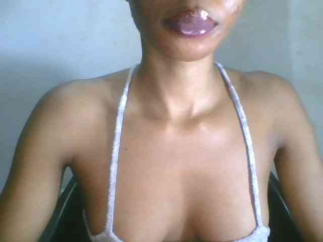 Juicyxpussy webcam