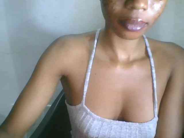 Juicyxpussy webcam